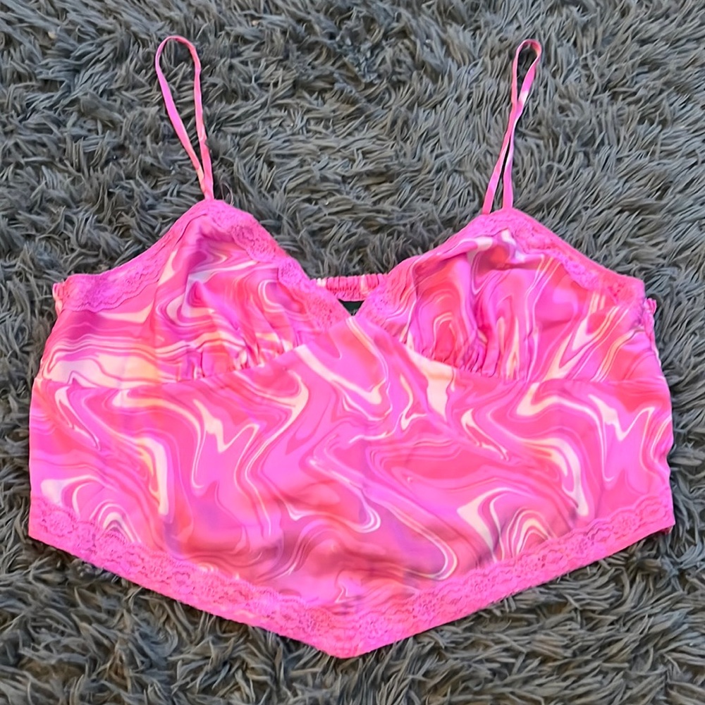 Pink and white lace spaghetti strap crop top